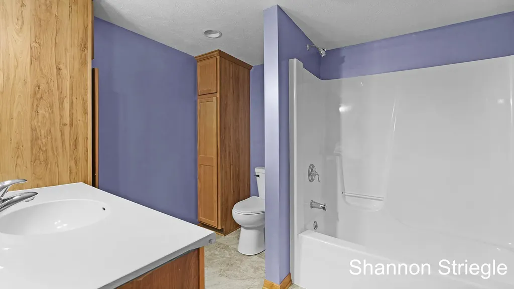 4864 Westshire Drive NW Alpine Township MI 49321
