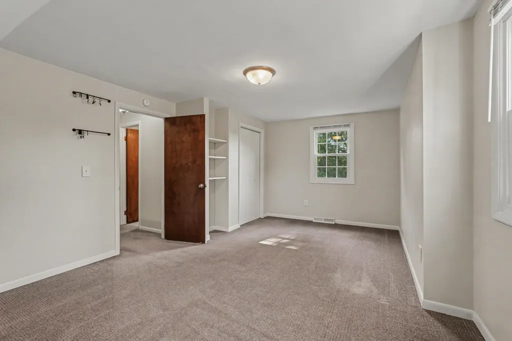 1800 Woodlawn Avenue SE Grand Rapids City MI 49506