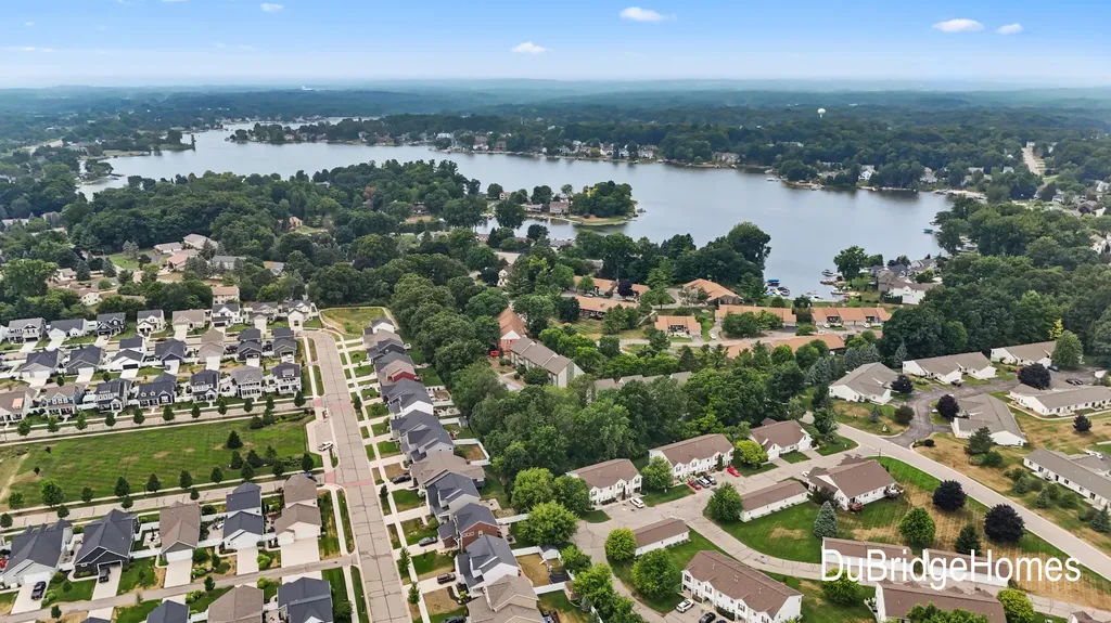 6711 Boca Vista Drive NE Cannon Township MI 49341
