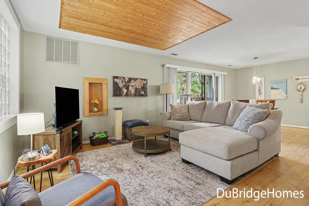6711 Boca Vista Drive NE Cannon Township MI 49341