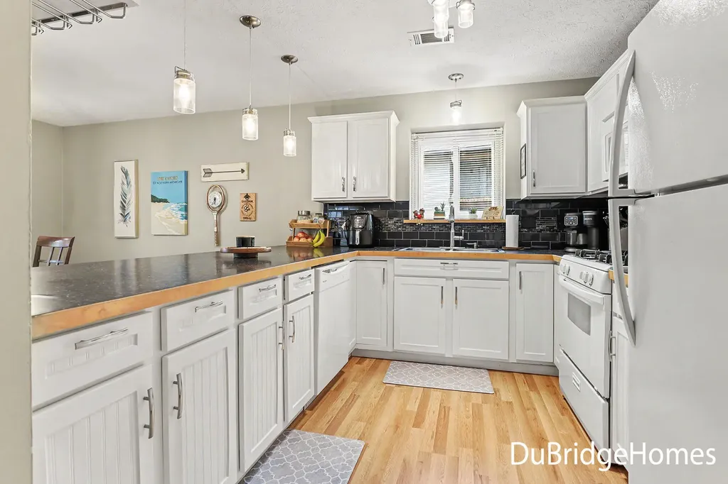 6711 Boca Vista Drive NE Cannon Township MI 49341