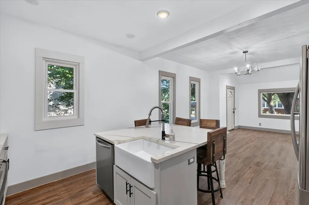 832 Thomas Street SE Grand Rapids City MI 49506