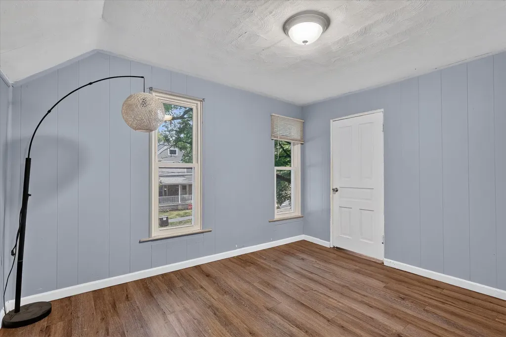 832 Thomas Street SE Grand Rapids City MI 49506