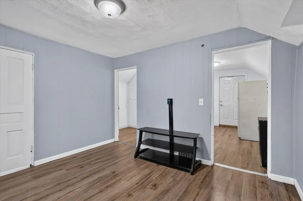 832 Thomas Street SE Grand Rapids City MI 49506
