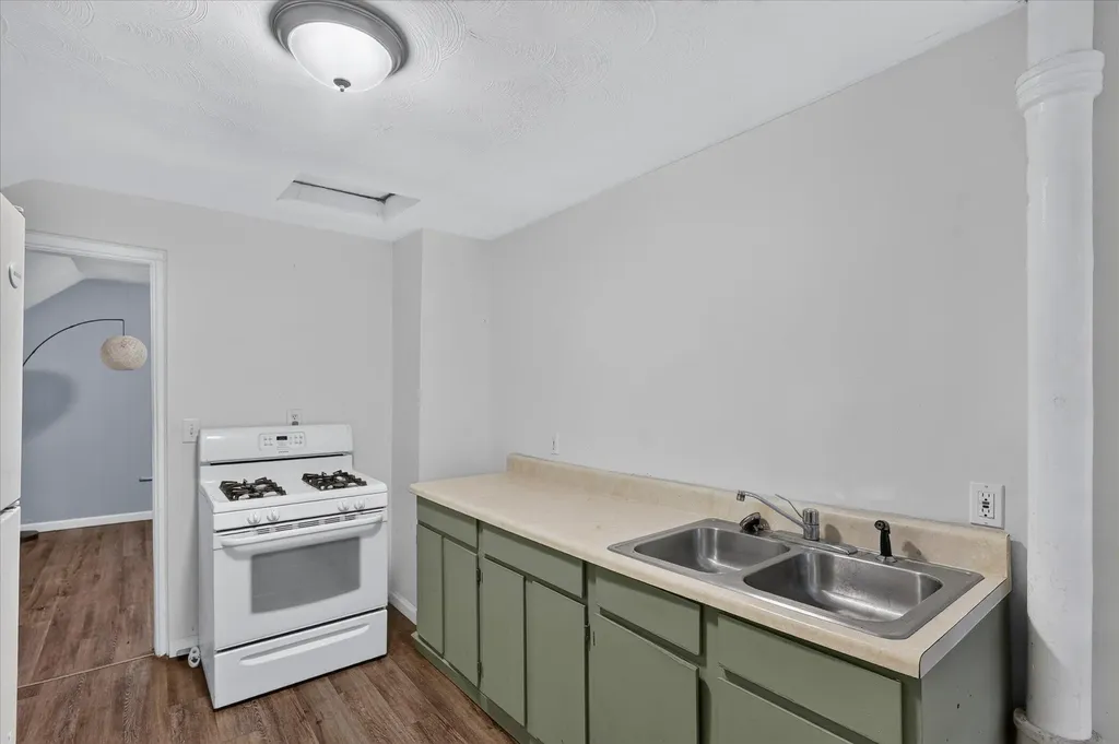 832 Thomas Street SE Grand Rapids City MI 49506