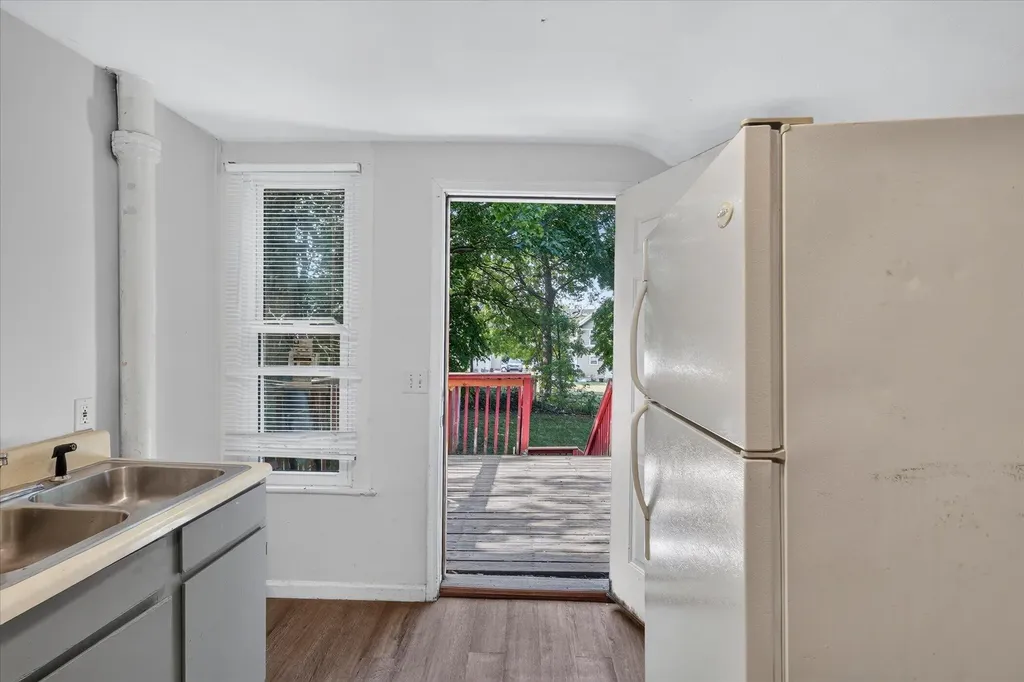 832 Thomas Street SE Grand Rapids City MI 49506