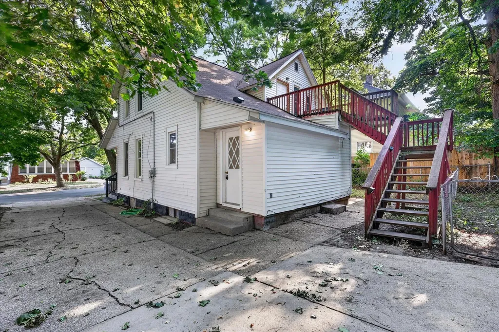 832 Thomas Street SE Grand Rapids City MI 49506