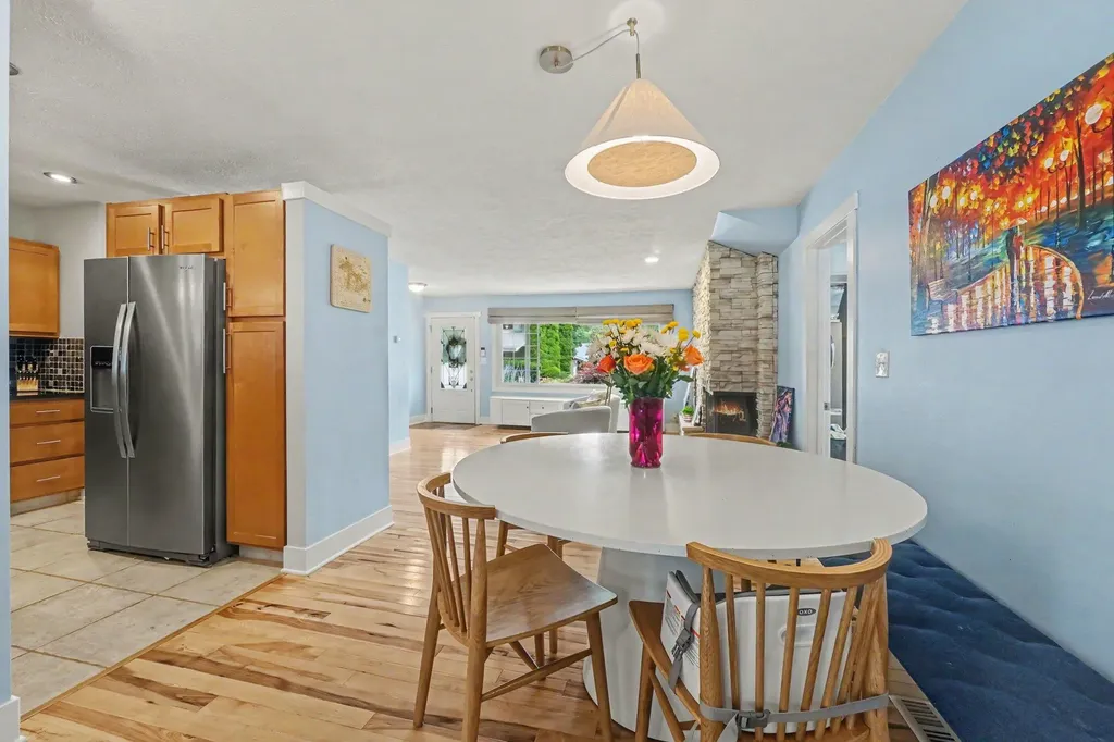 1696 Burke Avenue NE Grand Rapids City MI 49505
