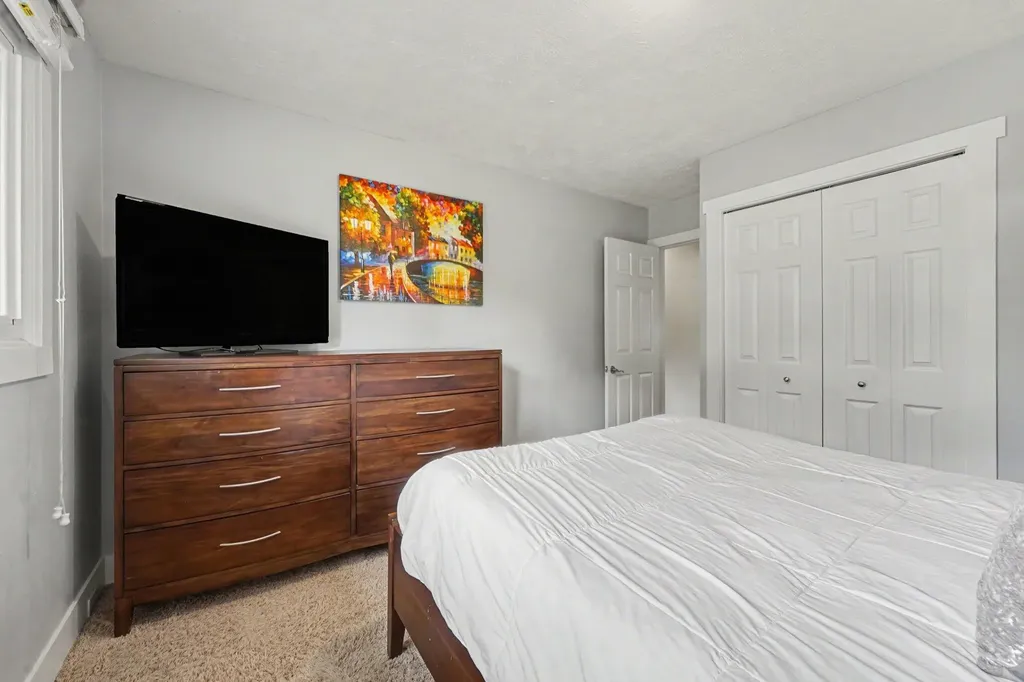 1696 Burke Avenue NE Grand Rapids City MI 49505