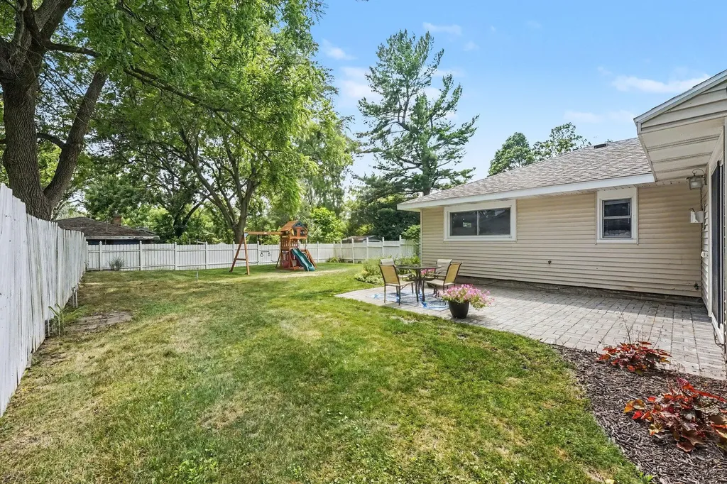 1696 Burke Avenue NE Grand Rapids City MI 49505