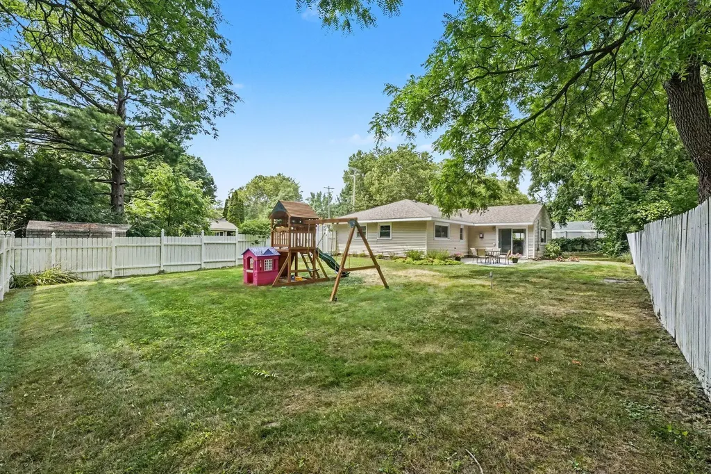1696 Burke Avenue NE Grand Rapids City MI 49505