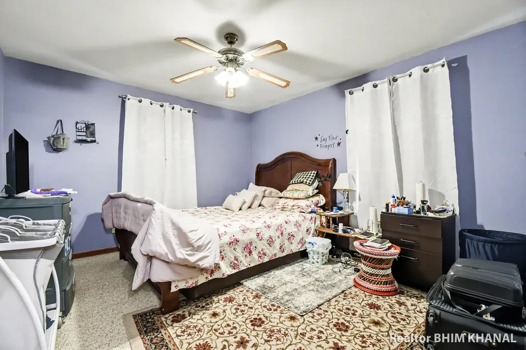 102 Sluyter Street SE Kentwood City MI 49548