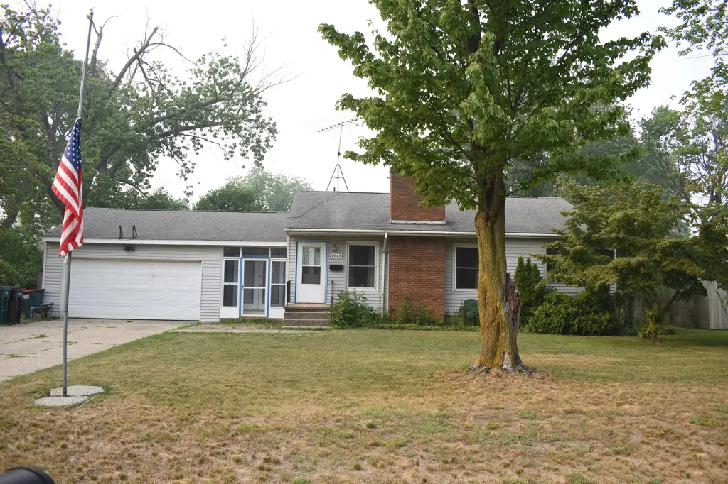 1948 Lawnel Avenue Norton Shores City MI 49441