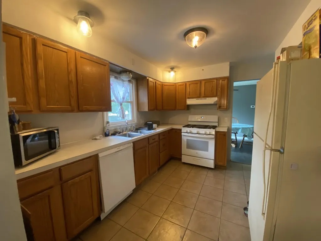 1948 Lawnel Avenue Norton Shores City MI 49441