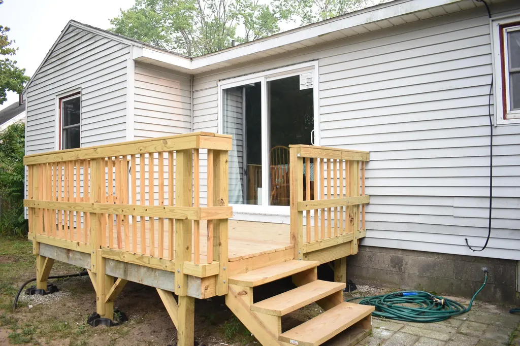 1948 Lawnel Avenue Norton Shores City MI 49441
