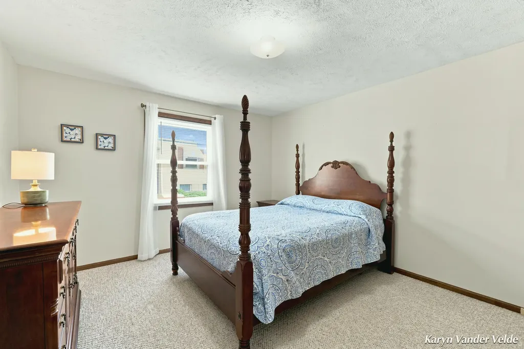1041 Village Lane Georgetown Charter Township MI 49428