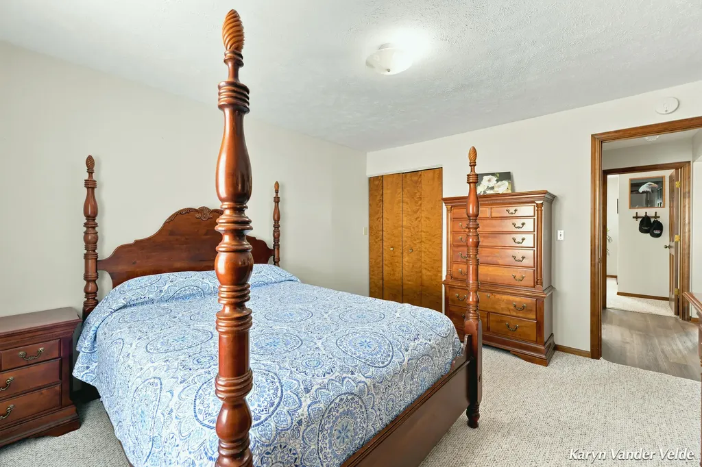 1041 Village Lane Georgetown Charter Township MI 49428
