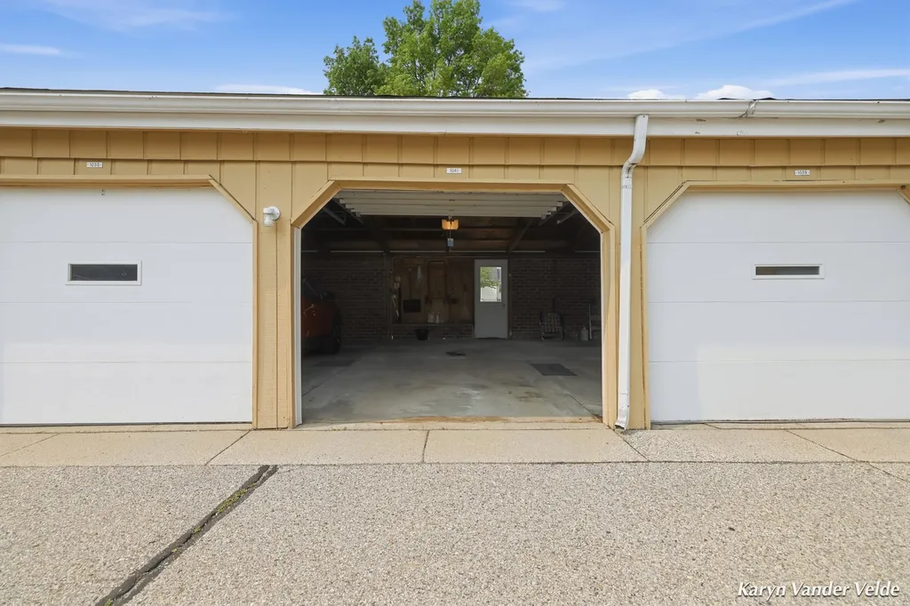 1041 Village Lane Georgetown Charter Township MI 49428