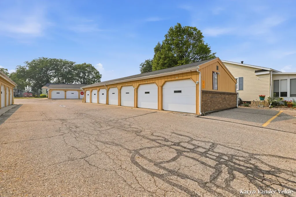1041 Village Lane Georgetown Charter Township MI 49428
