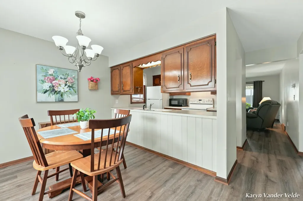 1041 Village Lane Georgetown Charter Township MI 49428
