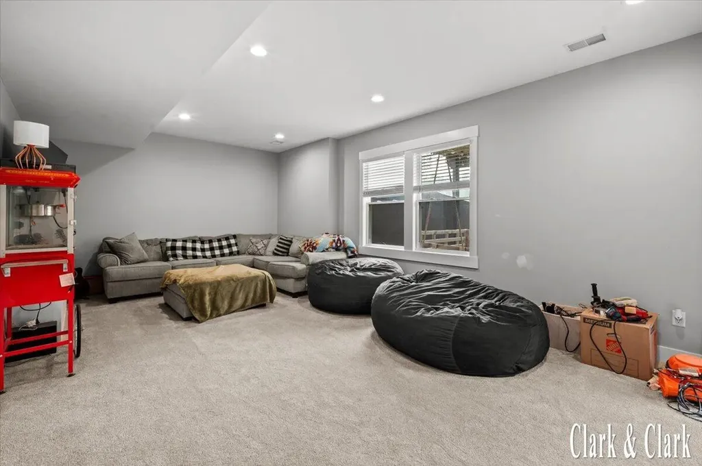 3155 Sandy Drive SW Wyoming City MI 49418
