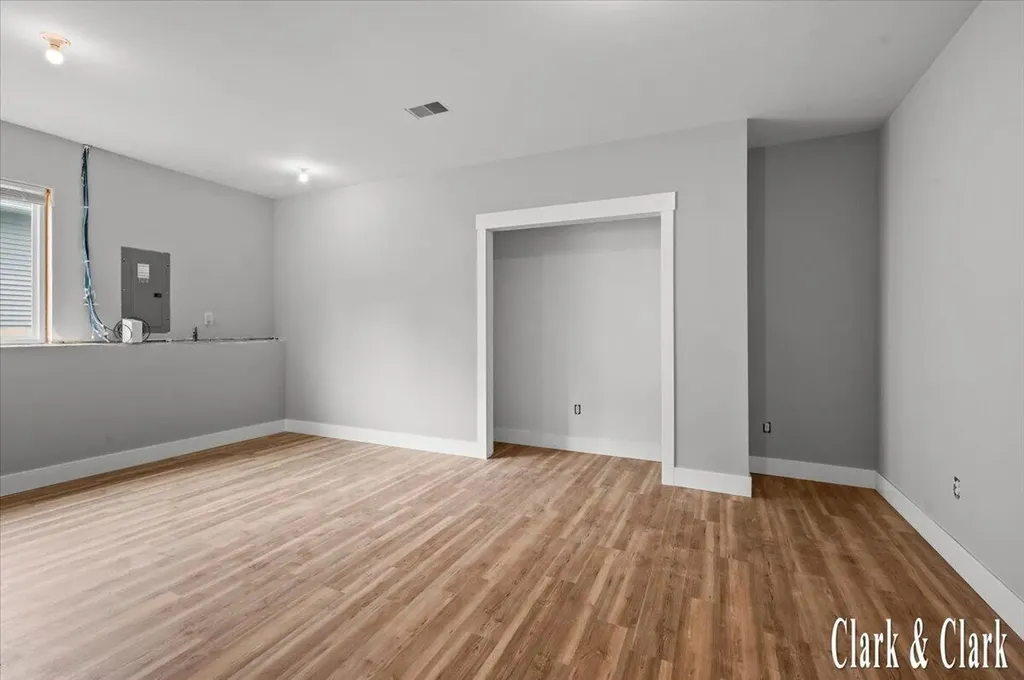 3155 Sandy Drive SW Wyoming City MI 49418