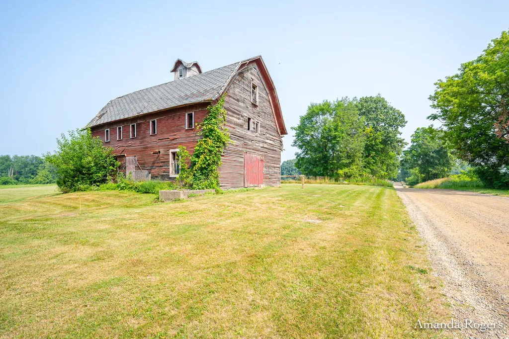 1124 Pinckney Road Keene Township MI 48881