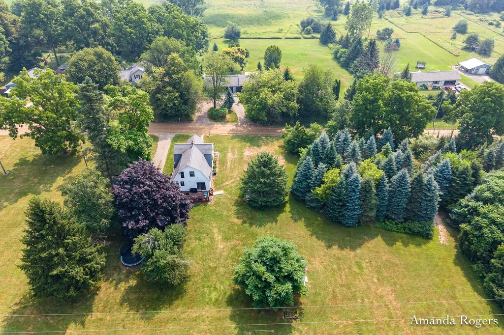 1124 Pinckney Road Keene Township MI 48881