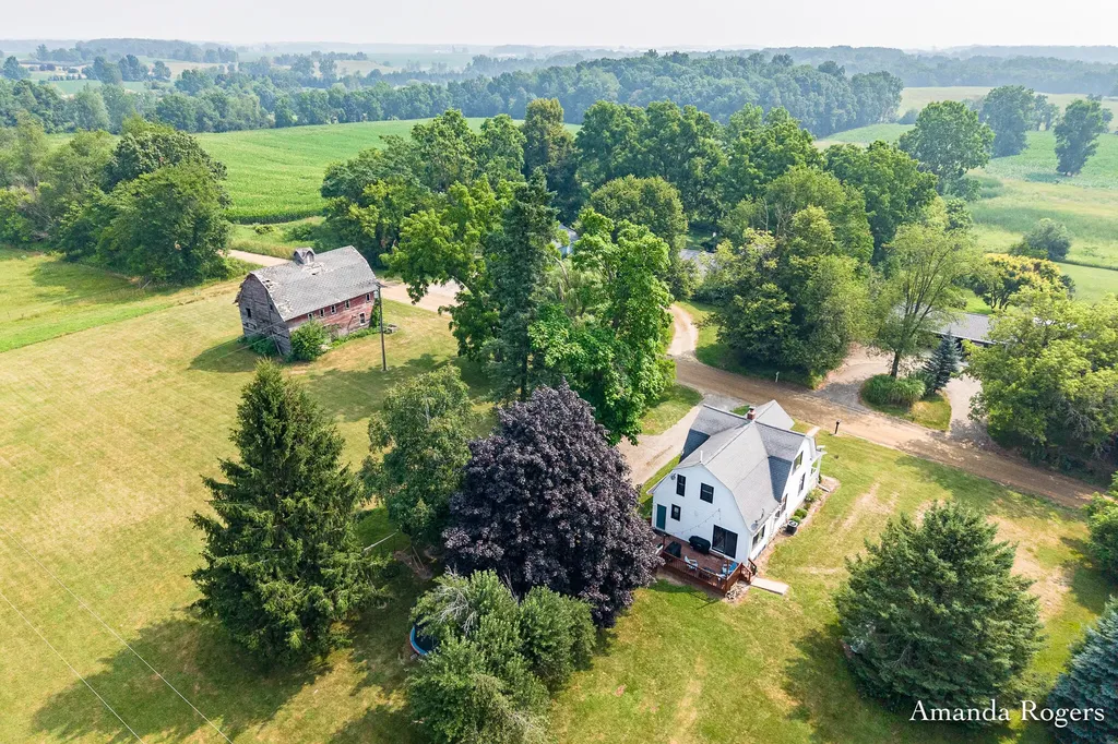 1124 Pinckney Road Keene Township MI 48881