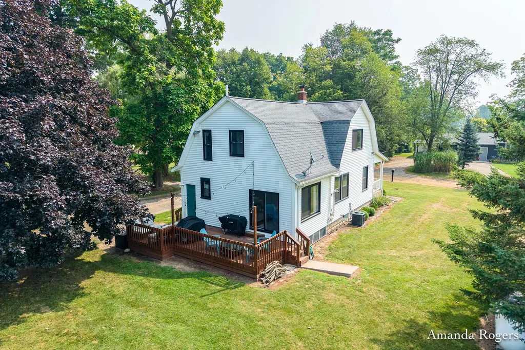 1124 Pinckney Road Keene Township MI 48881