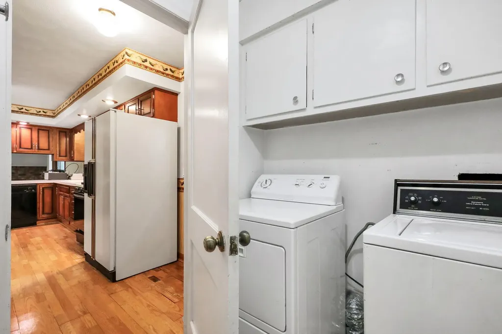 3417 Ginger Snap Lane Lansing City MI 48911