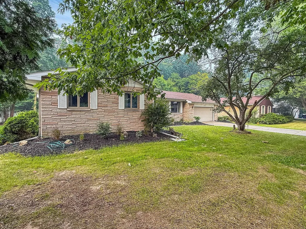 3417 Ginger Snap Lane Lansing City MI 48911