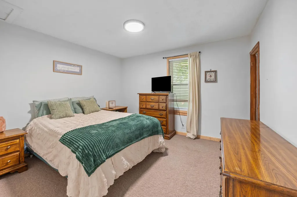1628 Pennoyer Avenue Grand Haven City MI 49417