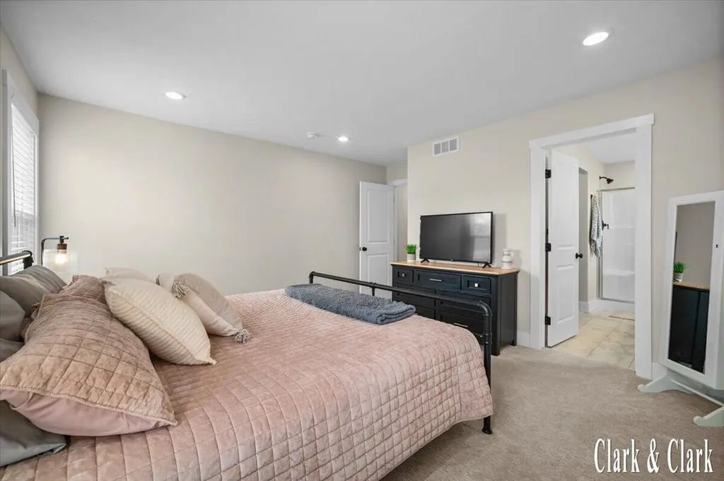 1456 Kimber Drive Lowell Charter Township MI 49331