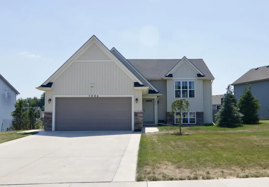5806 Birdsong Court SE Kentwood City MI 49508