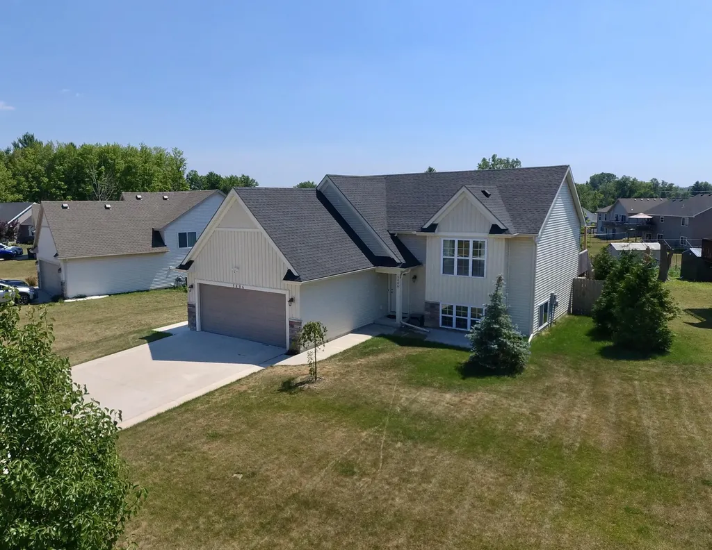 5806 Birdsong Court SE Kentwood City MI 49508