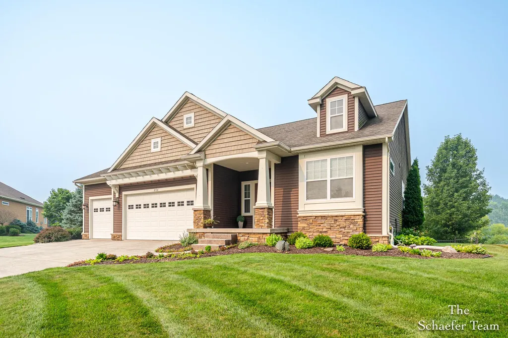 8736 Mount Rainier Circle Delta Charter Township MI 48917