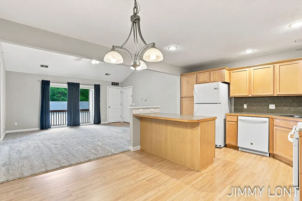 3074 W Crystal Waters Drive Holland Charter Township MI 49424