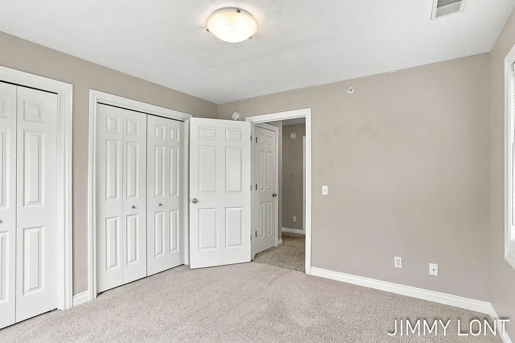 3074 W Crystal Waters Drive Holland Charter Township MI 49424