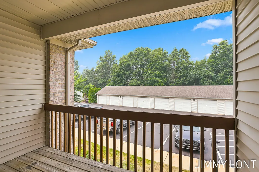 3074 W Crystal Waters Drive Holland Charter Township MI 49424