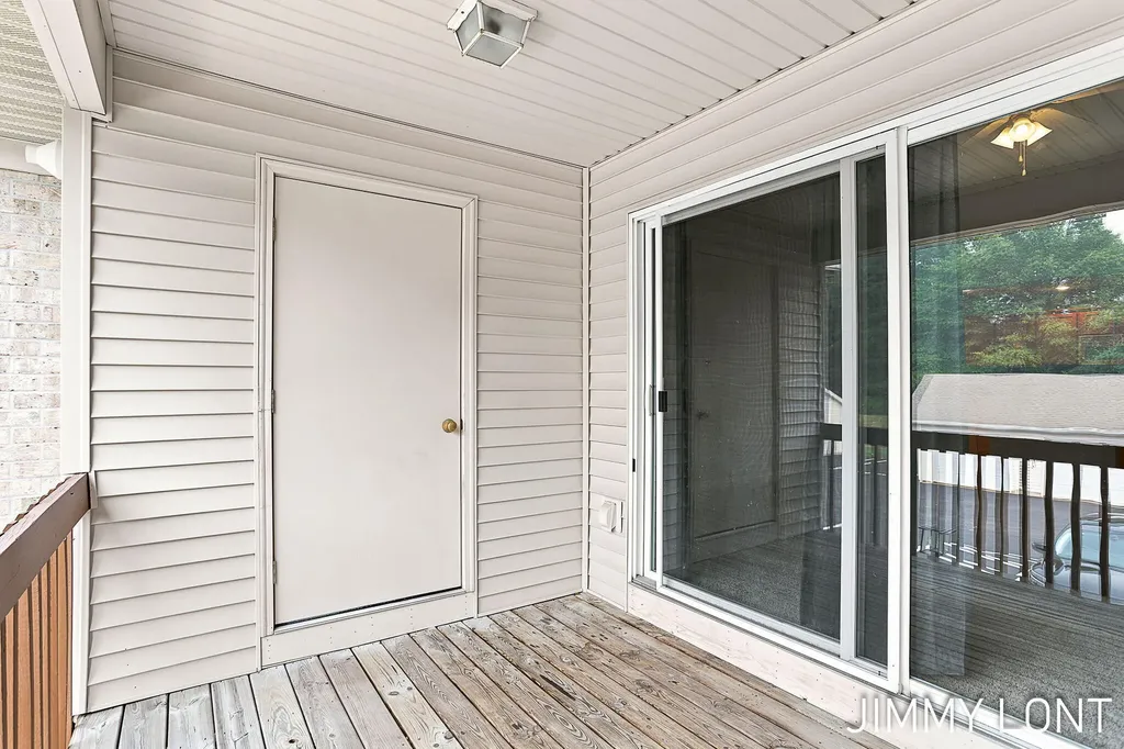 3074 W Crystal Waters Drive Holland Charter Township MI 49424