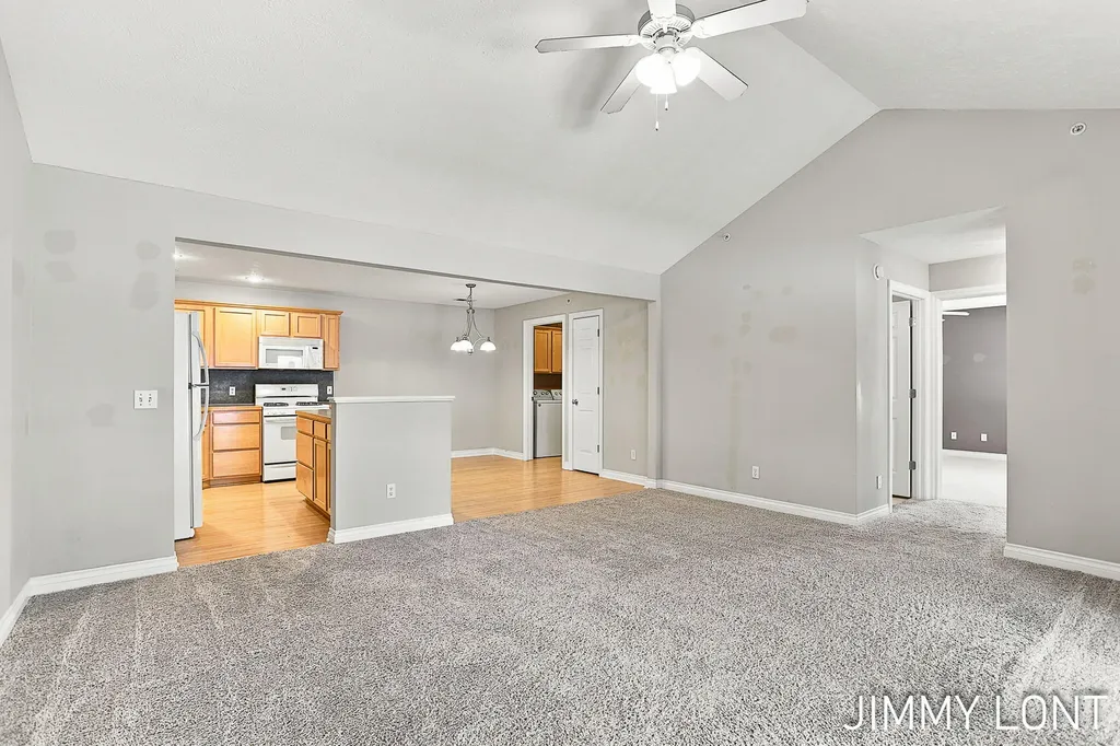 3074 W Crystal Waters Drive Holland Charter Township MI 49424