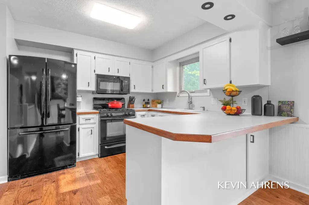 7368 Iron Drive Georgetown Charter Township MI 49426