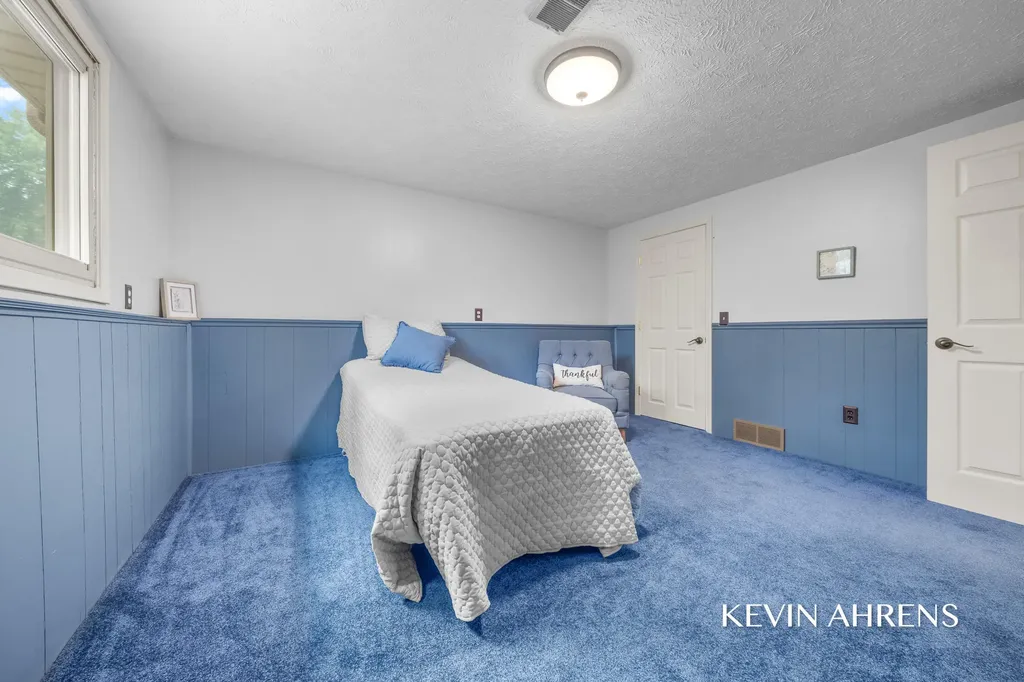 7368 Iron Drive Georgetown Charter Township MI 49426