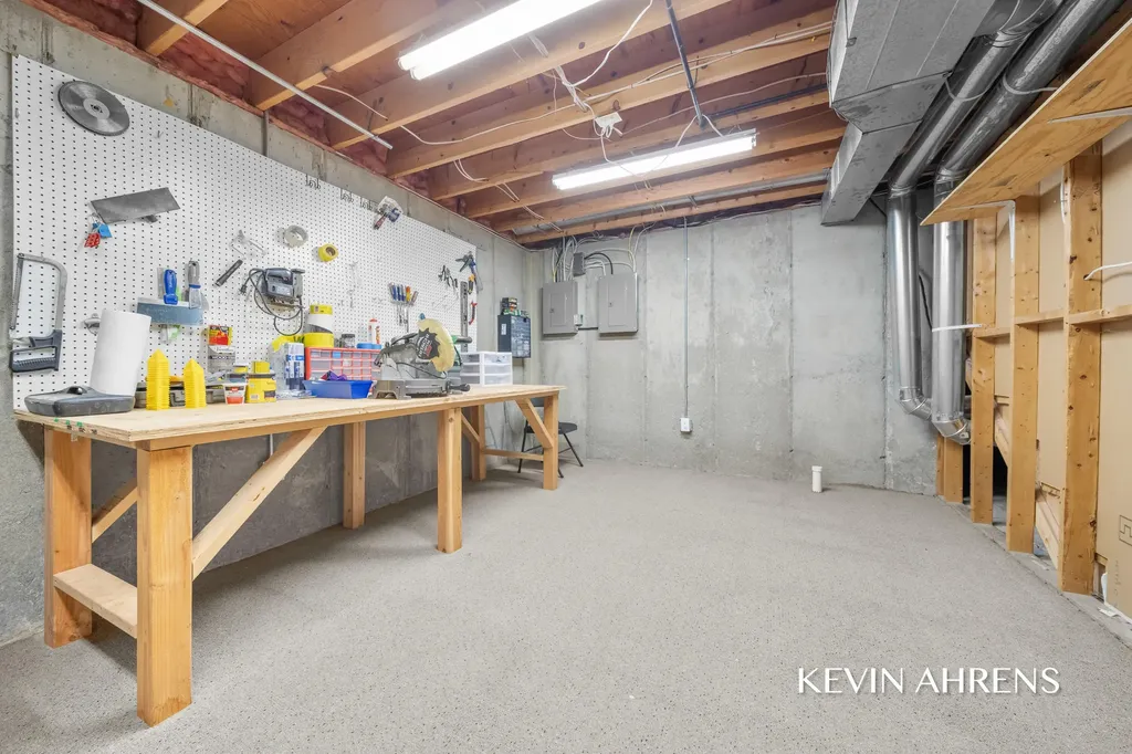 7368 Iron Drive Georgetown Charter Township MI 49426