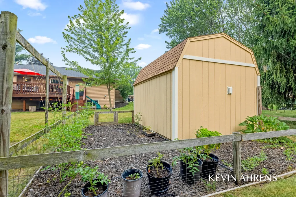 7368 Iron Drive Georgetown Charter Township MI 49426