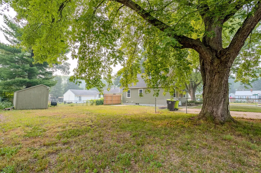 922 W Montcalm Street Greenville City MI 48838