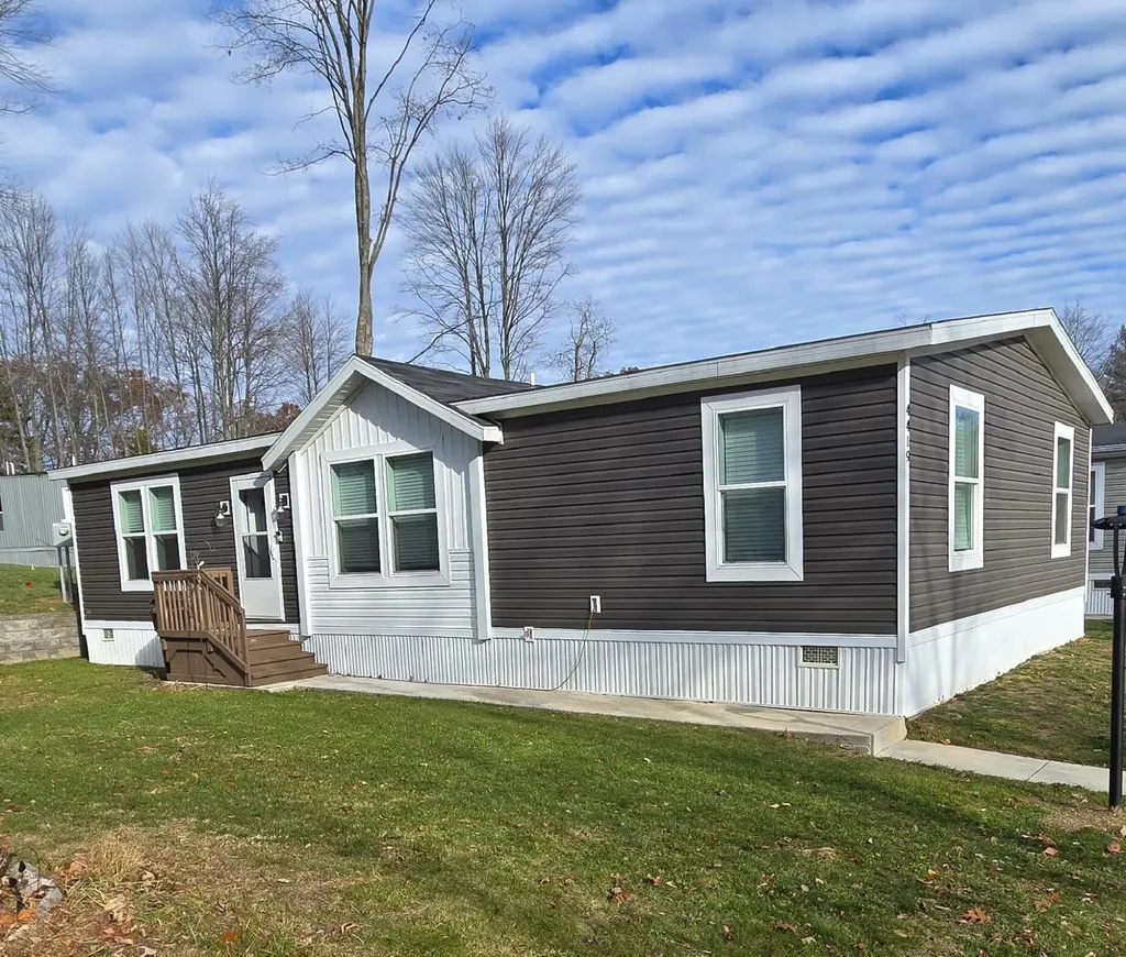 4419 Mosswood Drive NE Plainfield Charter Township MI 49341