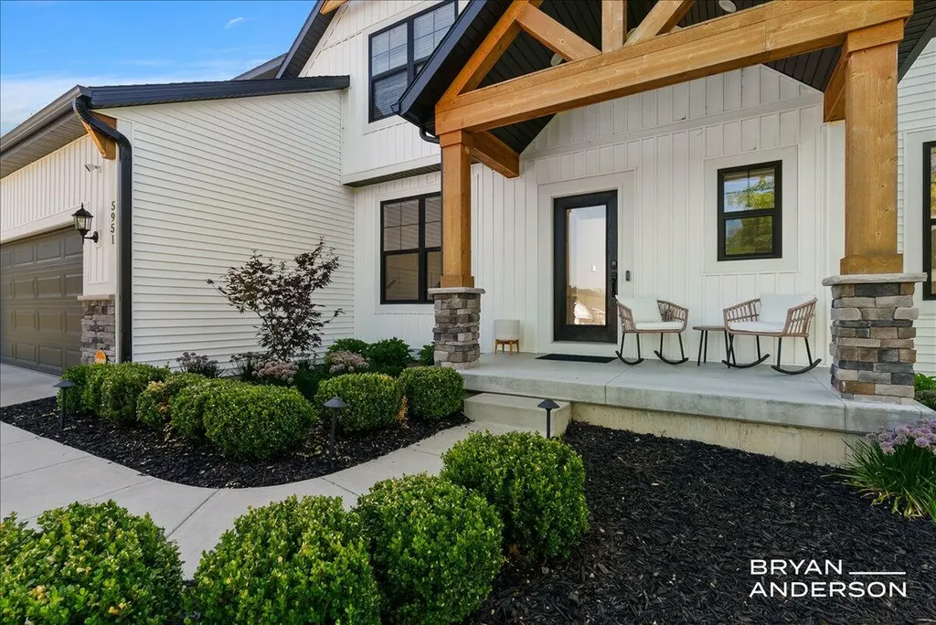 5951 Golden Hollow Drive SE Cascade Charter Township MI 49512