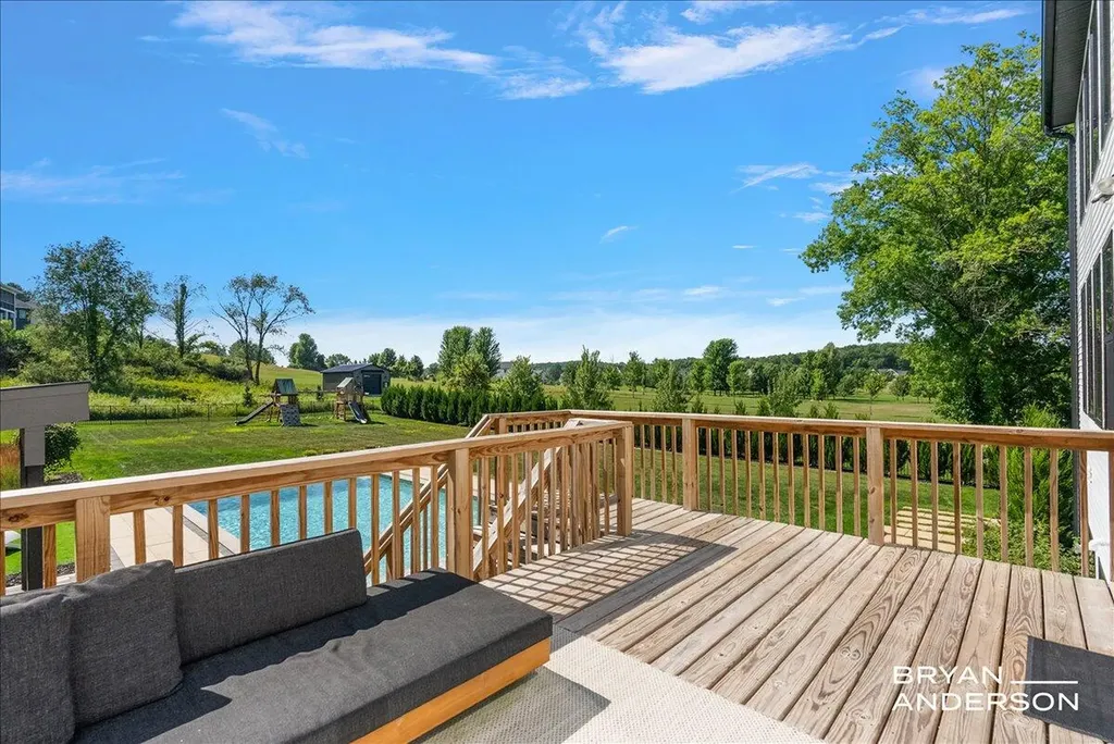 5951 Golden Hollow Drive SE Cascade Charter Township MI 49512